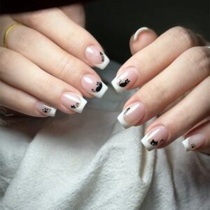 Cute-cat-in-black-regular-press-on-nails-24 pcs